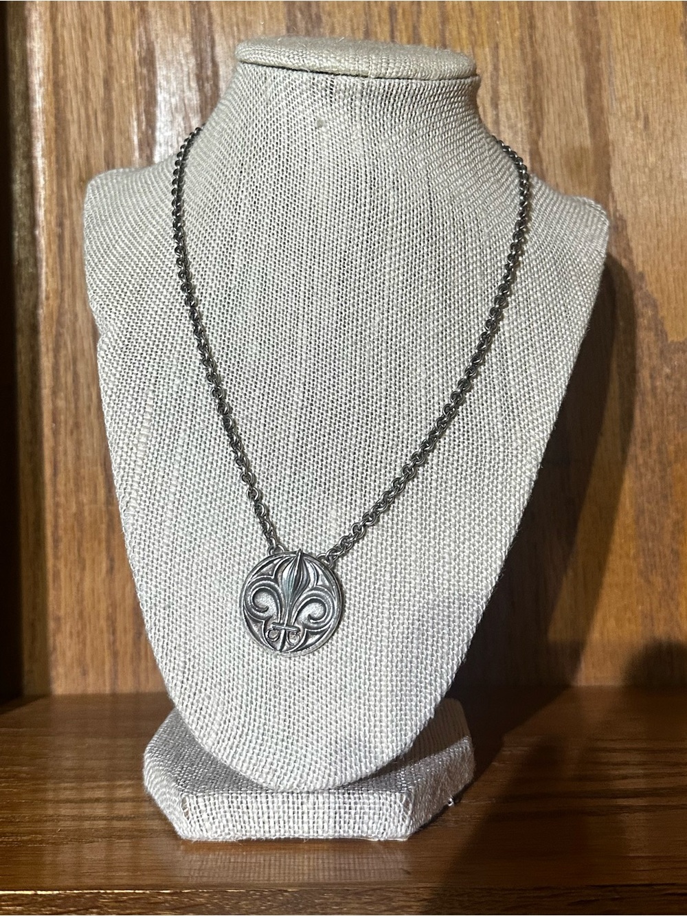 Vintage Art Noveau Fleur de Lis Sterling Necklace